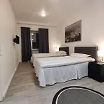 Alexi - Newly Renovated In The Heart Of The Near To Railway Station And Nokia Arena