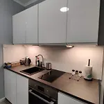 Alexi - Newly Renovated In The Heart Of The Near To Railway Station And Nokia Arena Apartmán Tampere