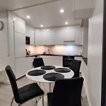 Alexi - Newly Renovated In The Heart Of The Near To Railway Station And Nokia Arena Tampere