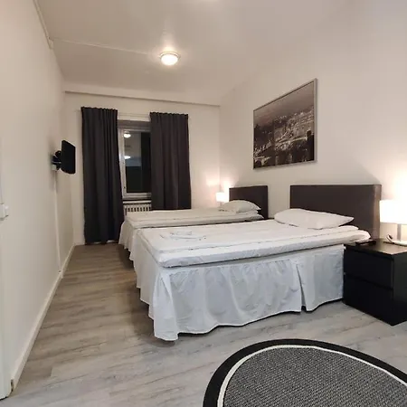 Alexi - Newly Renovated In The Heart Of The Near To Railway Station And Nokia Arena
