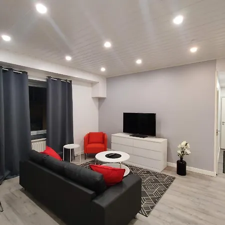 Alexi - Newly Renovated In The Heart Of The Near To Railway Station And Nokia Arena