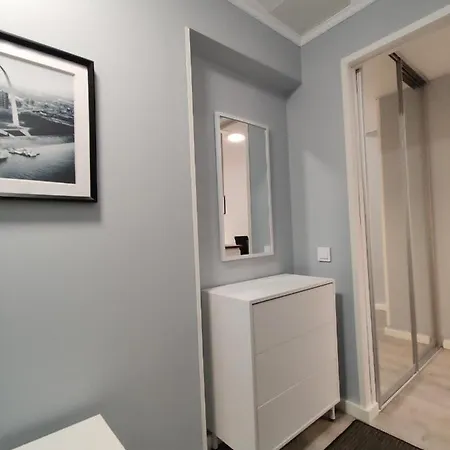 Apartment Alexi - Newly Renovated In The Heart Of The Near To Railway Station And Nokia Arena Tampere