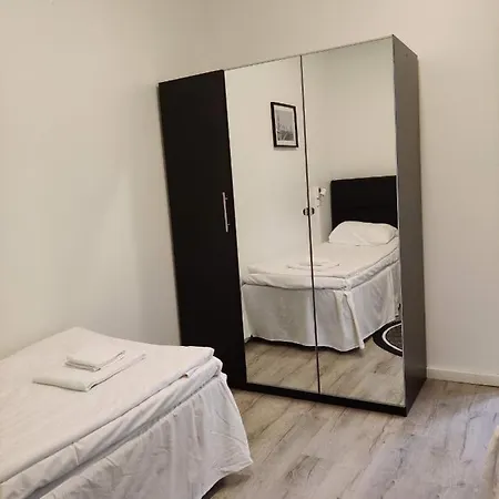 Alexi Apartments: Renovated Center Near Railway And Arena Apartment Tampere