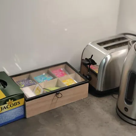 Alexi - Newly Renovated In The Heart Of The Near To Railway Station And Nokia Arena Apartment Tampere