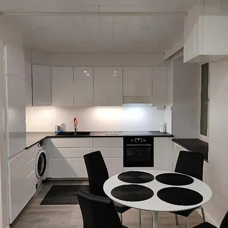 Alexi Apartments: Renovated Center Near Railway And Arena Tampere